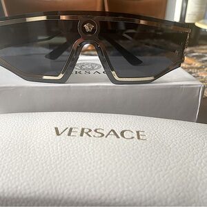 VERSACE MEDUSA Shield sunglasses - Unisex - authentic- New